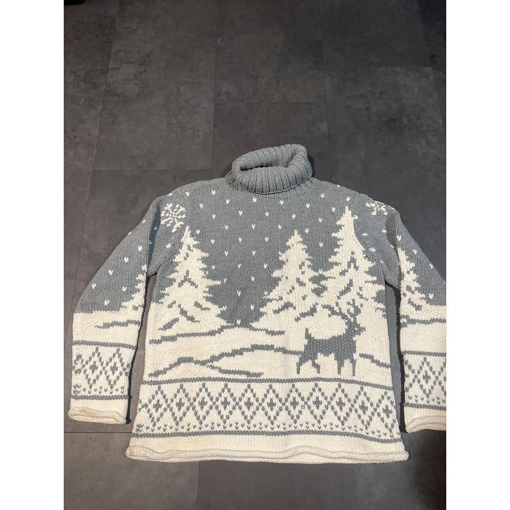 Liz Claiborne Winter Wonderland Knit Sweater - Cozy Gray & White B-24